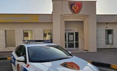 Raportoi gabim ndalimin e qytetarit gjatë protestës në Zvërnec, Hita pezullon drejtorin e Policisë së Vlorës: Cenimi i besimit të publikut nuk mund të justifikohet