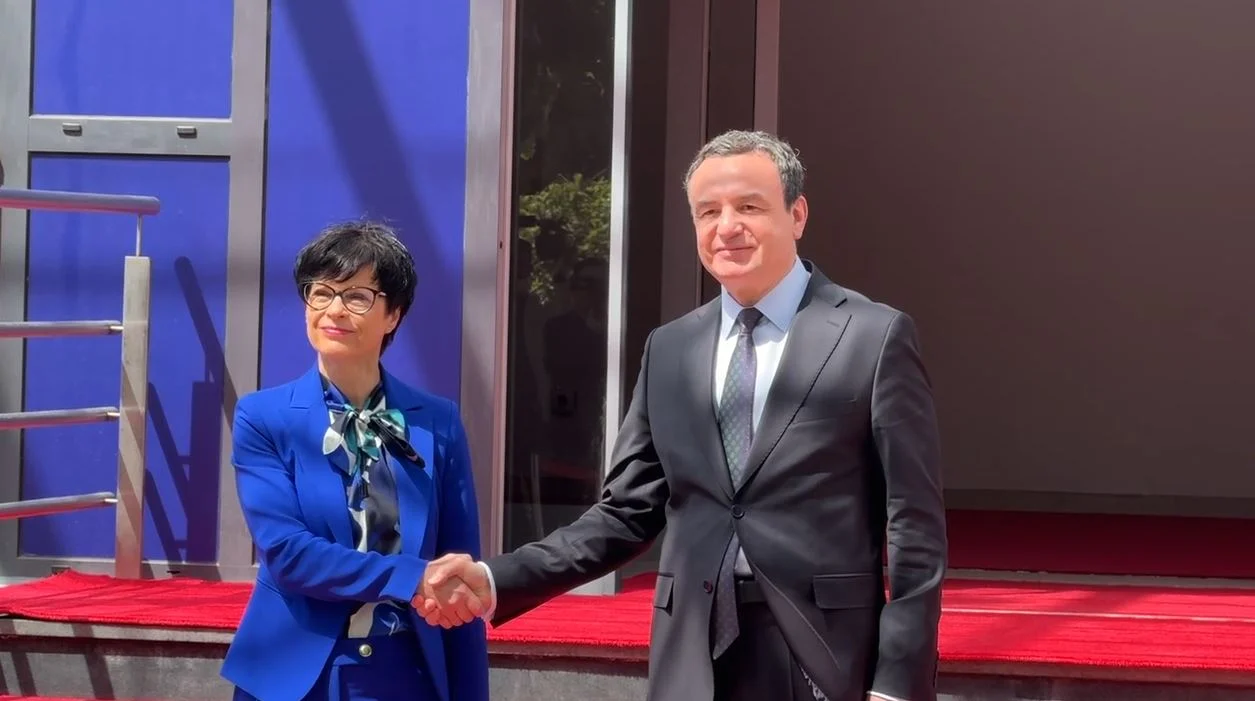 Marta Kos vizitë zyrtarë për herë të parë në Kosovë: Të zgjidhen çështjet me Serbinë, Kurti: Kosova është e rreshtuar me politikën e jashtme të BE