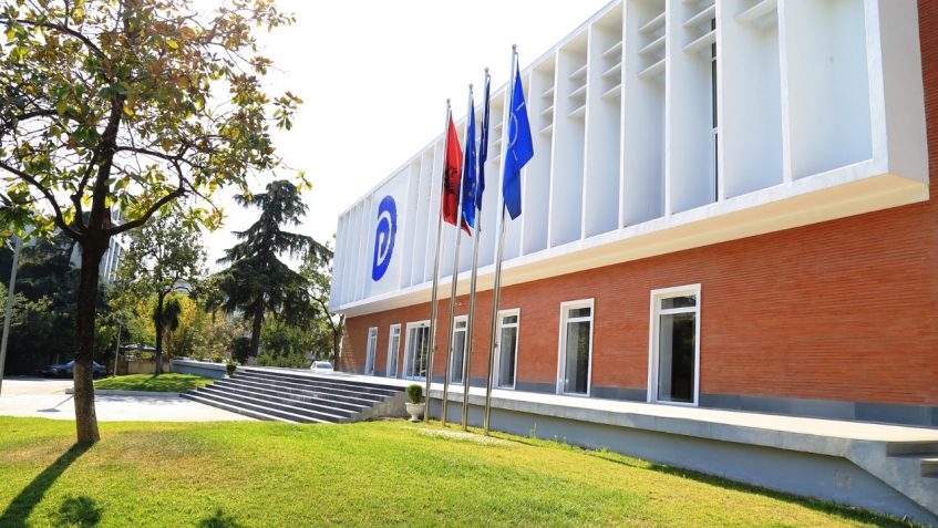 Përfundon faza e përgatitjeve, të shtunën demokratët do zgjedhin me referendum kryetarin e tyre