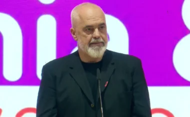 “Nuk është për të qeshur, është realiteti”/ Rama takon të rinjtë fitues të programit të startup-eve: Do të rrisim financimet