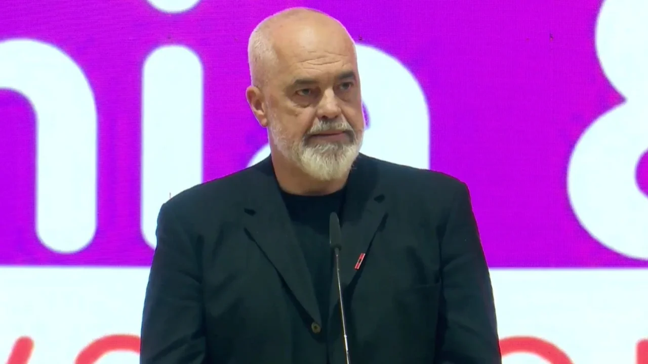  Nuk është për të qeshur  është realiteti   Rama takon të rinjtë fitues të programit të startup eve  Do të rrisim financimet