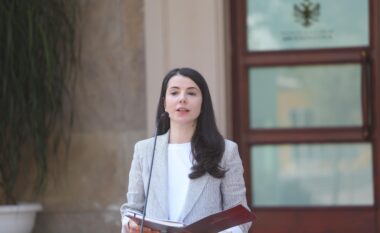 Vdes babai i ministres Pirdeni, përplaset nga një makinë teksa po lëvizte me biçikletë në Tiranë