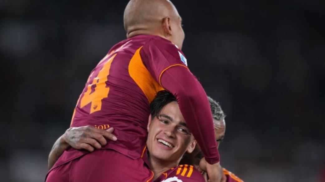 VIDEO/ Roma nuk fal, përfiton nga gabimet e Milanit dhe Juves duke u rrezikuar vendin në Champions