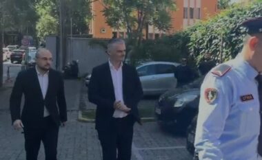 Dosja  ARRSH/ Dy ish-vartësit e Ballukut, Gentjan Gjyli dhe Erald Elezi paraqiten në GJKKO