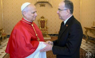 Presidenti Begaj pritet nga Papa Leone XIV në Vatikan, fton Atin e Shenjtë për vizitë në Shqipëri