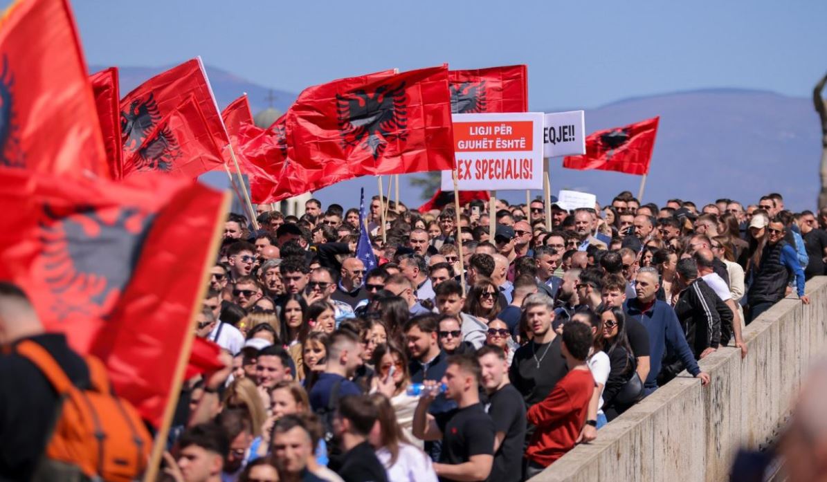 Studentët shqiptarë në Maqedoninë e Veriut protestojnë sot në Shkup, kërkojnë që provimi i jurisprudencës të zhvillohet në gjuhën shqipe