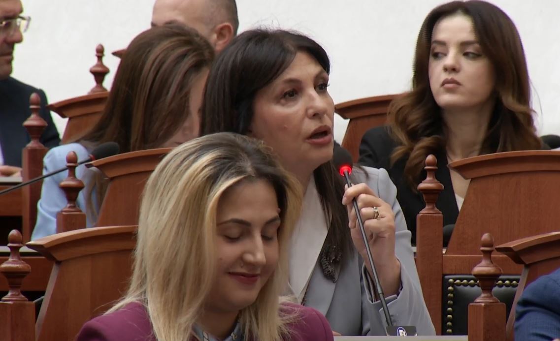Topallli Peleshit  Nano dhe Berisha s i shmangeshin interpelancave  kryeministri nuk është influencer  qenia në pushtet nuk matet me sa gjatë del në televizor