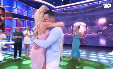 E papritur/ Ribashkohen Mateo dhe Brikena? Ish-banorët e “Big Brother” vallëzojnë së bashku (VIDEO)
