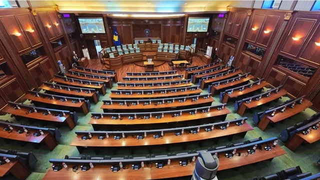 Lista Serbe dhe Rashiç përplasen për një mandat
