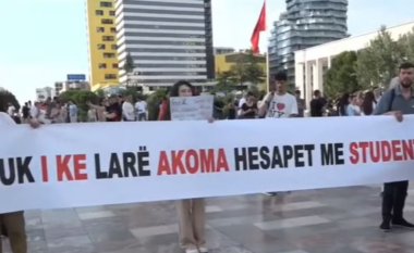 Dita e 9 e protestës/ Qytetarët zbresin në sheshin “Skënderbej”, nis grumbullimi i tyre