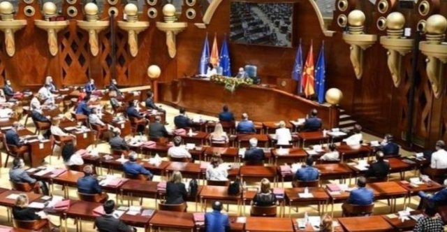 Përplasje në kuvendin e RMV për gjuhën shqipe  Debate mes BDI dhe VLEN për dokumentin e gjuhës serbe në Kumanovë