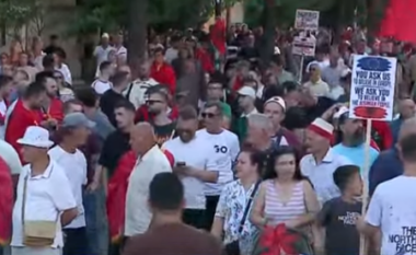 Protesta e 18-të për largimin e Ramës, Arben Kola: Fokusi është vetëm një, dorëheqje! Sot jemi në shesh për pensionistët
