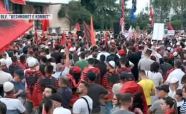 Protesta kundër Qeverisë, emigranti: Na bashkoi fjala magjike “Rama në burg, Berisha në burg”