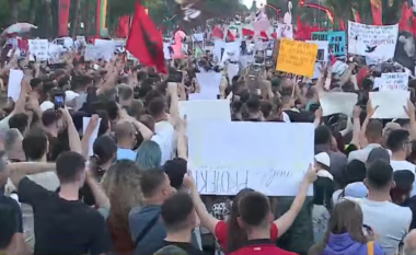 Protesta për Zvërnecin/ Nga dorëheqja e qeverisë te anulimi i ligjit për investitorët strategjikë, qytetarët paraqesin 5 kërkesat e panegociueshme
