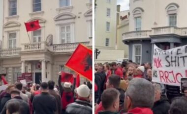Edhe diaspora e Londrës hidhet në protestë të fuqishme kundër qeverisë për Zvërnecin: Shqipëria nuk shitet!