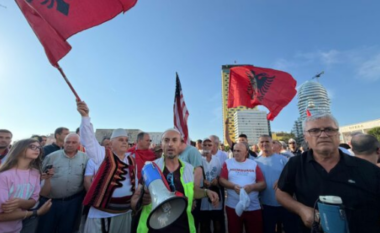“Pa rini nuk ka Shqipëri”, Qytetarët përsërisin thirrjen e tyre: O Erion, o legen prite Ramën se po vjen
