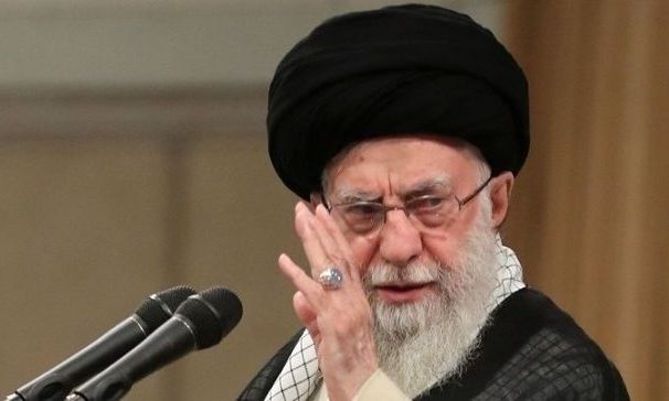 Tre ditë pushim në Teheran për funeralin e Ali Khameneit  ja kur do të mbahet varrimi i tij