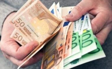 Çfarë po ndodh me monedhat e huaja? ‘Hidhini një sy” këmbimit valutor për ditën e sotme