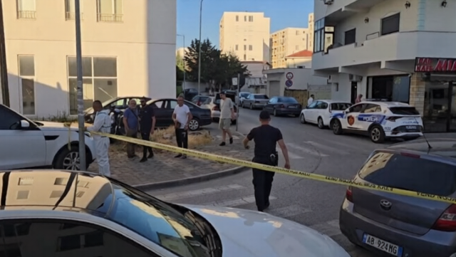 EMRAT  Sherri në Shijak përfundoi në të shtëna  i plagosuri ndodhet në spital  Autori në kërkim nga blutë