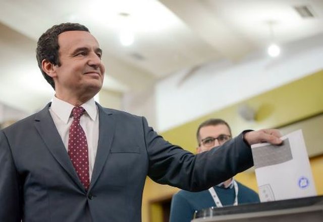 “Vullneti i qytetarëve është në kuti”/ Kurti pas mbylljes së