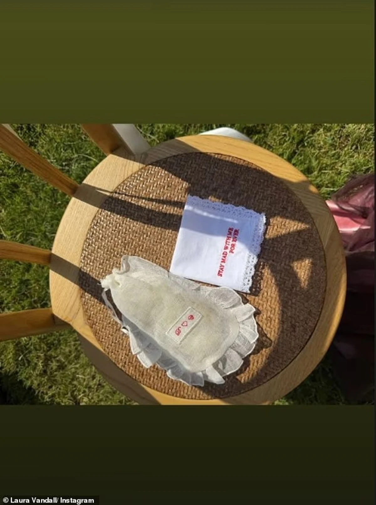 “Muzikë dhe valle shqiptare në dasmën e Dua Lipës”, Daily Ma