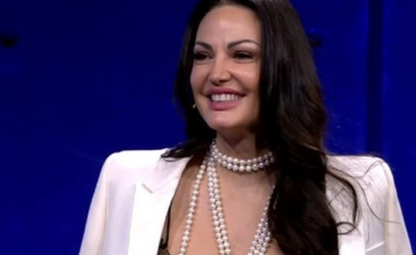 Bleona deklarohet: I love her…(FOTO)