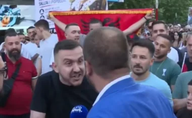 U rrethua nga protestues pas daljes nga Kuvendi, reagon deputeti Bido: Ishte grup agresiv, ndryshe nga ata që mbledhin plehrat pas mitingut