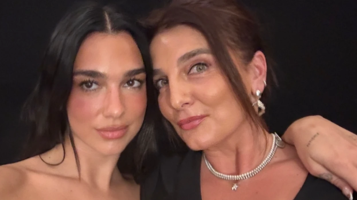 Dua Lipa uron nënën për ditëlindje  Mbretëresha e shtëpisë dhe e zemrave tona