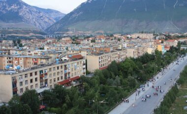 Në 10 vite, qarqet e mëdha të Veriut humbën një të katërtën e popullsisë, ja kush kyreson