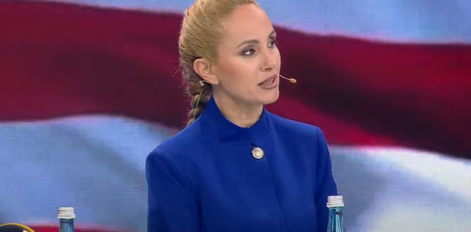 Protestat masive/ Ish-zv.ministrja kritikon ashpër
