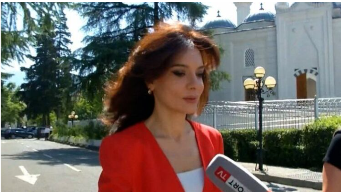 Elisa Spiropali  Unë do jem në PS  kush i ka bërë dëm partisë të shkojë aty ku ka vendin