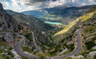 Destinacionet më të bukura shqiptare vizituar me makinë