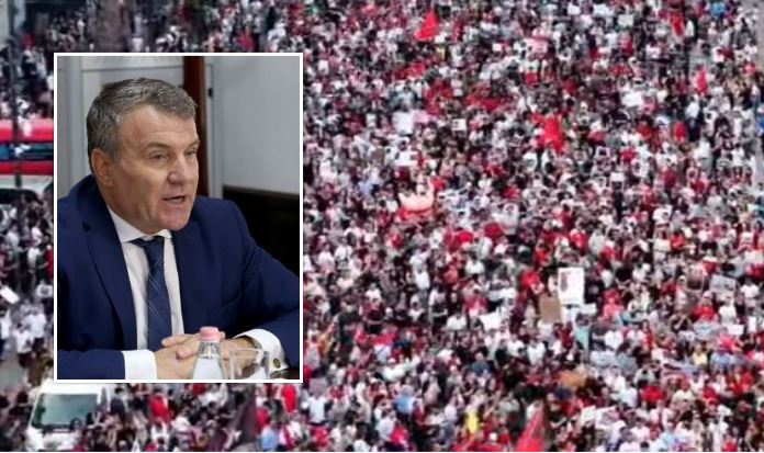 Protestat për larigmin e Ramës, ish-ministri i PS, Arben Malaj: Kur rinia dhe diaspora bashkohen, produkti është rënia e pashmangshme e regjimit
