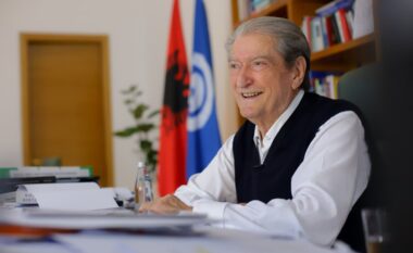 “Sot po vërshojnë qytetarët nga të 4 anët e dheut drejt Tiranës!”- Kreu i PD: Protesta, shpëtimtare për Shqipërinë! Berisha në burg? Promotori i thirrjeve është Balla
