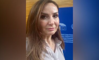 “Qeveria ose të reflektojë, ose të zgjedhë autokracinë”- Tabaku nga Strasburgu: Raporti i PE reflekton shqetësimet e protestave në rrugë dhe 300 amendamentet! Integrimi do reforma
