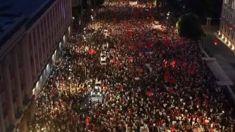 Mbahet sot protesta e 29 të  qytetarët kërkojnë dorëheqjen e pa negociueshme e Ramës