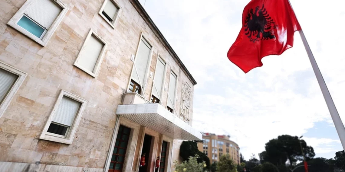 Financimi i jashtëm ushtarak/ Qeveria miraton marrëveshjen, Shqipëria pakt 320 milionë USD me SHBA-në