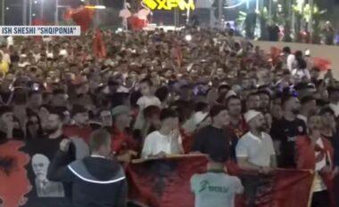 “Rama jepe dorëheqjen”, Protestuesit nuk ndalin marshimin, pas Laprakës shkojnë te ish-sheshi Shqiponja