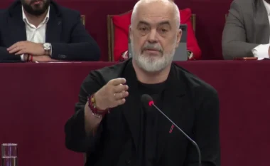 VIDEO/ Rama replikë me Fatos Lubonjën: Jeton me makthin e mafies që kur u nda nga unë, s’e kam betejën me ju, por…