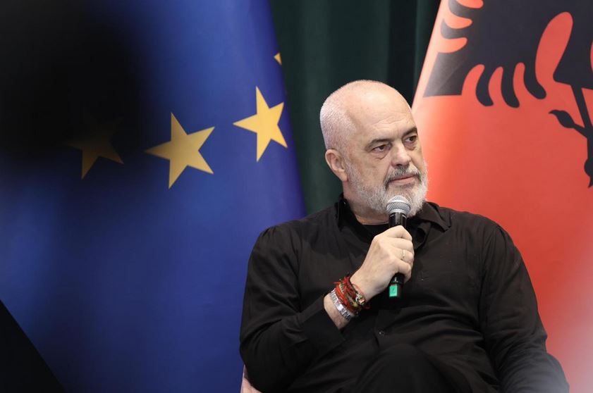 Rama i ndërpret fjalën dhe debaton me gazetaren e 