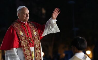 Papa Leoni XIV për marrëveshjen SHBA-Iran: Falënderoj Zotin, uroj që lufta të marrë fund dhe të shohim përpara