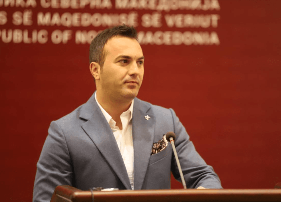 Ademi kritikon pranimin e nismës për emërtimet në Tetovë  Vendim i marrë pa bazë të qëndrueshme juridike