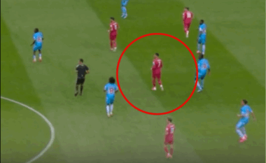 Çfarë përfaqëson stema e veçantë që Cristiano Ronaldo mban ndryshe nga pjesa tjetër e Portugalisë?