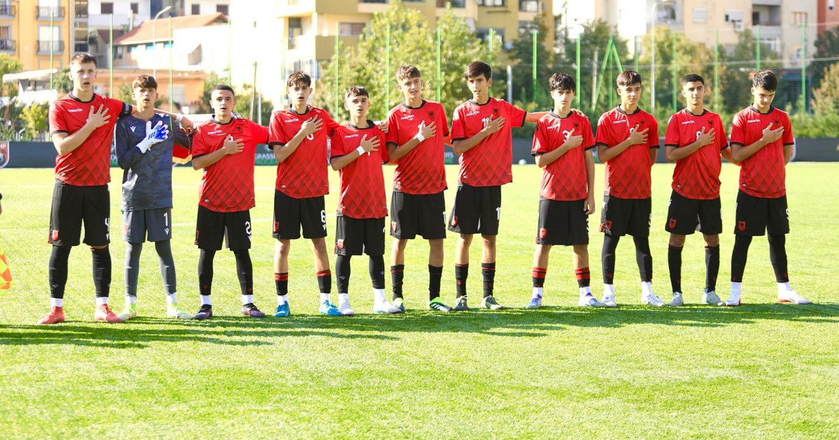 Genti Mahmuti shpall të grumbulluarit e Shqipërisë U-15 për dy miqësoret me Maqedoninë e Veriut