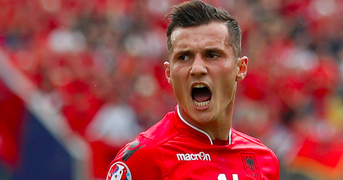 Taulant Xhaka nis rrugën si trajner  ish mesfushori kuqezi pajiset me licencën UEFA A