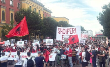 Nela: Protesta mund të ketë ende gjasa për sukses, por kërkon riorientim