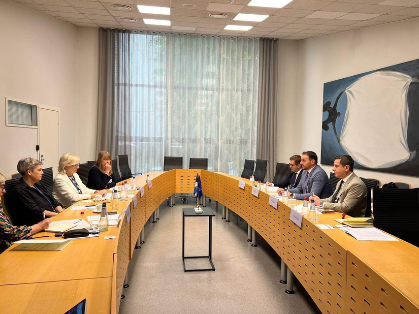 Muçaj dhe Konigsberg udhëhoqën konsultimet politike mes Kosovës dhe Estonisë