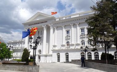 Qeveria: Rikonstruimi po shqyrtohet në konsultim me partnerët e koalicionit, vendimet do të kërkojnë kohë dhe seriozitet
