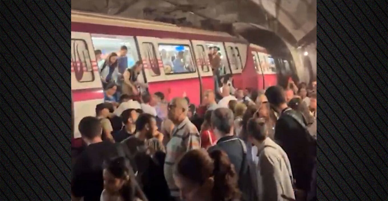 Dyshohet për defekt teknik  tren i metrosë del nga shinat në Stamboll  tre persona përfundojnë të plagosur