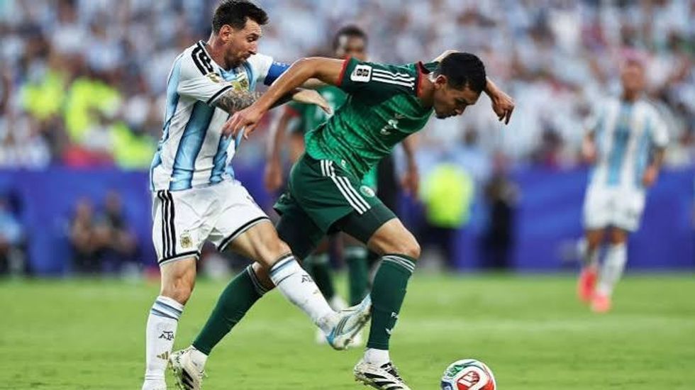 Federata Algjeriane ankohet në FIFA, kërkon sqarime pse Messi nuk u ndëshkua me karton të kuq